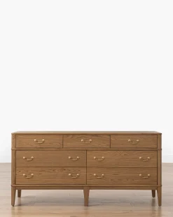 Alessandra Dresser