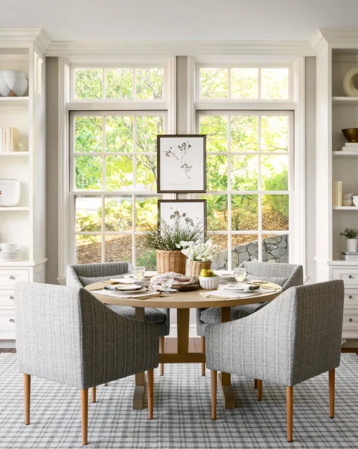 Giselle Round Table
