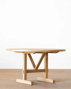 Giselle Round Table