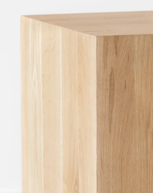 Marlow Pedestal