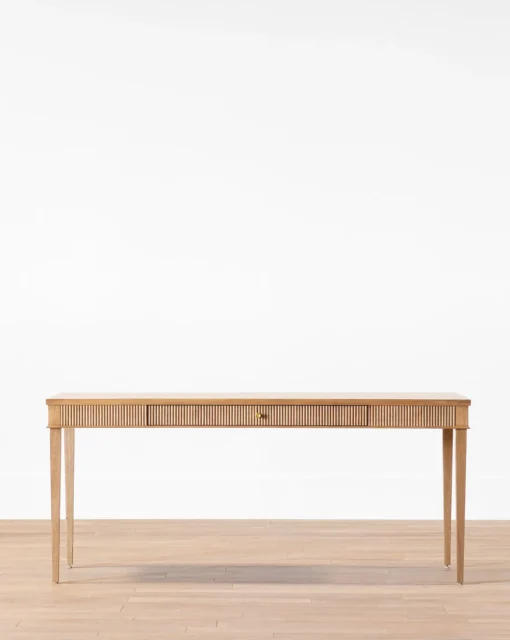 Pieter Desk
