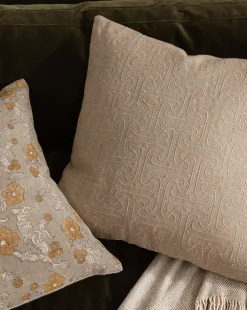 Saren Pillow Cover
