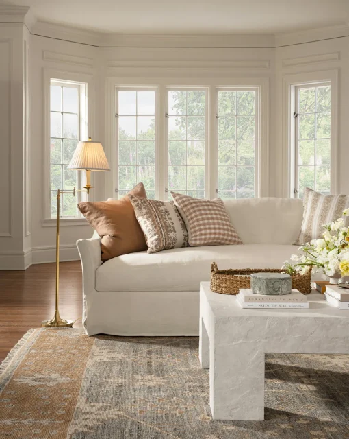 Wilhelmina Classic Slipcover Sofa (85"-110")