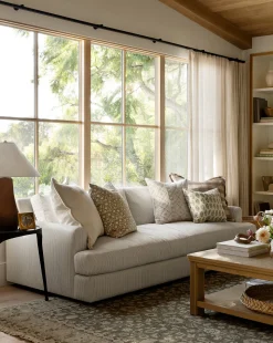 Winthrop Sofa 90"